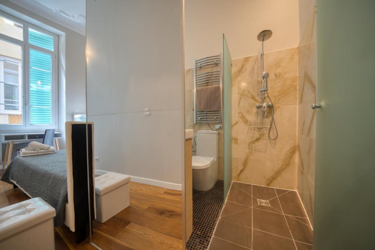Old Town Luxury 3 Beds Apartment Nizza