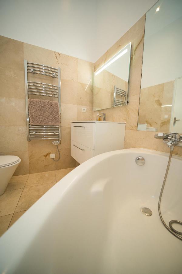 Apartment Old Town Luxury 3 Beds